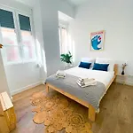 Casa Longa - Traditional Portuguese House With Modern Comforts Semesterbostad