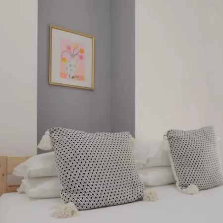Casa Longa - Traditional Portuguese House With Modern Comforts *